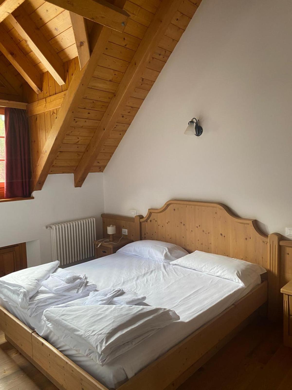 Hotel Aplis Ovaro Eksteriør billede